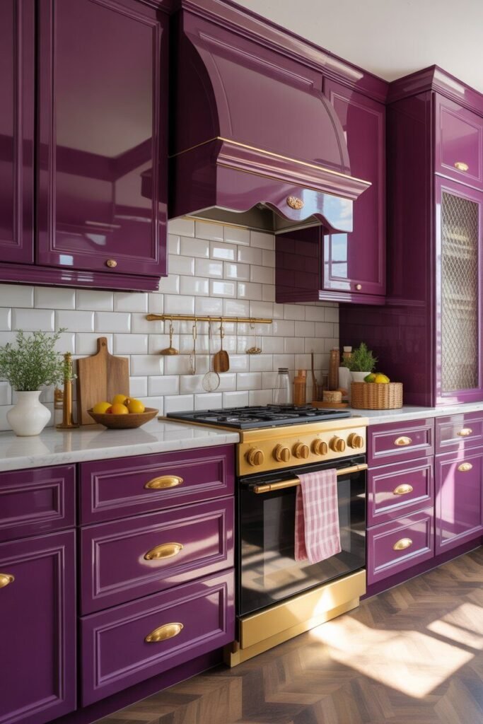 purple kitchen 4 Glossy purple kitchen cabinets
