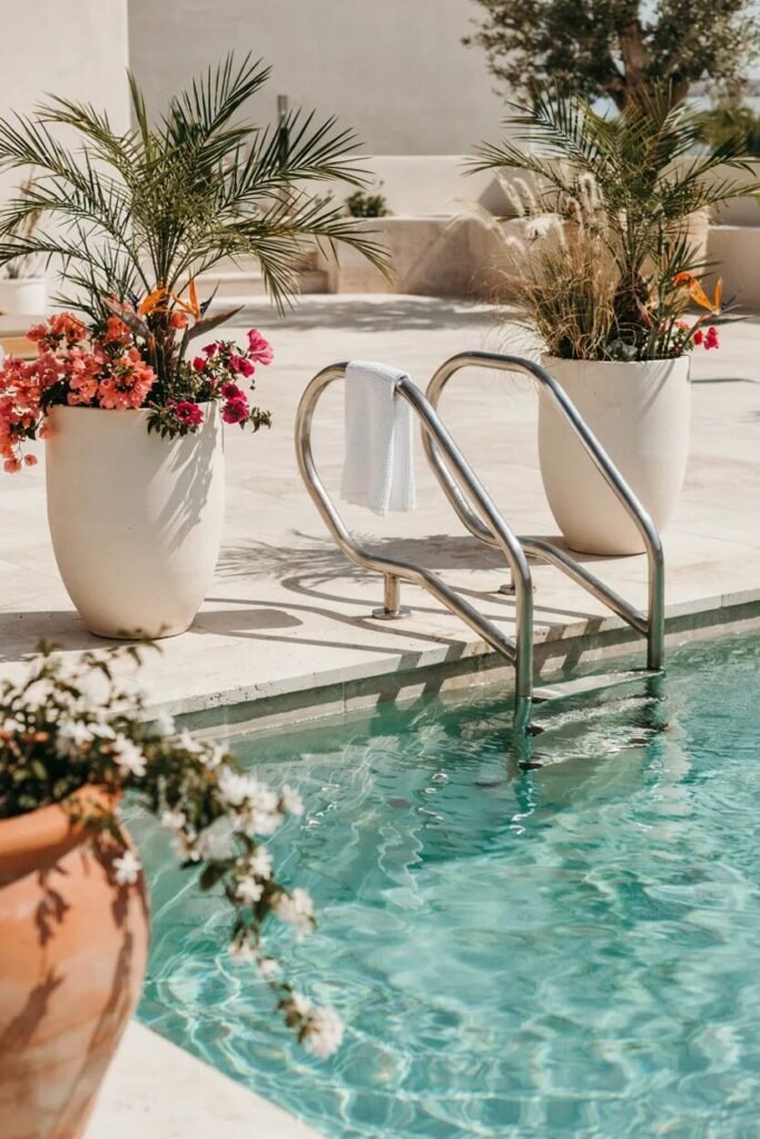 DIY pool ladder ideas 11 DIY pool ladder ideas with planters